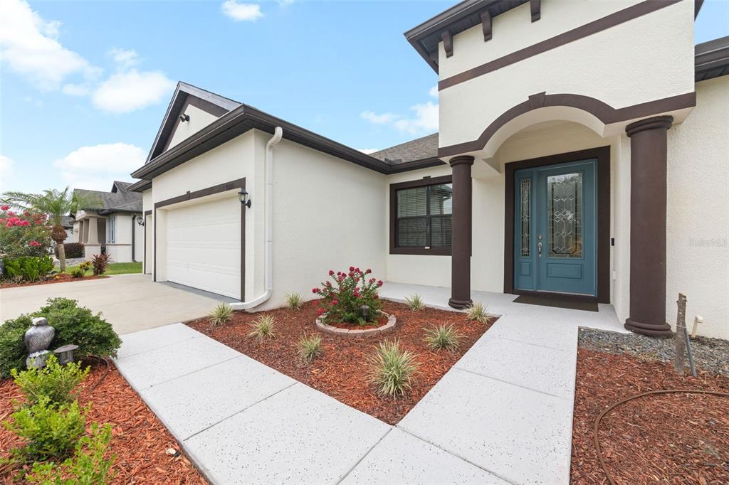 11026 Brahman Ranch Circle Riverview, FL 33578 - Photo 2 of 50