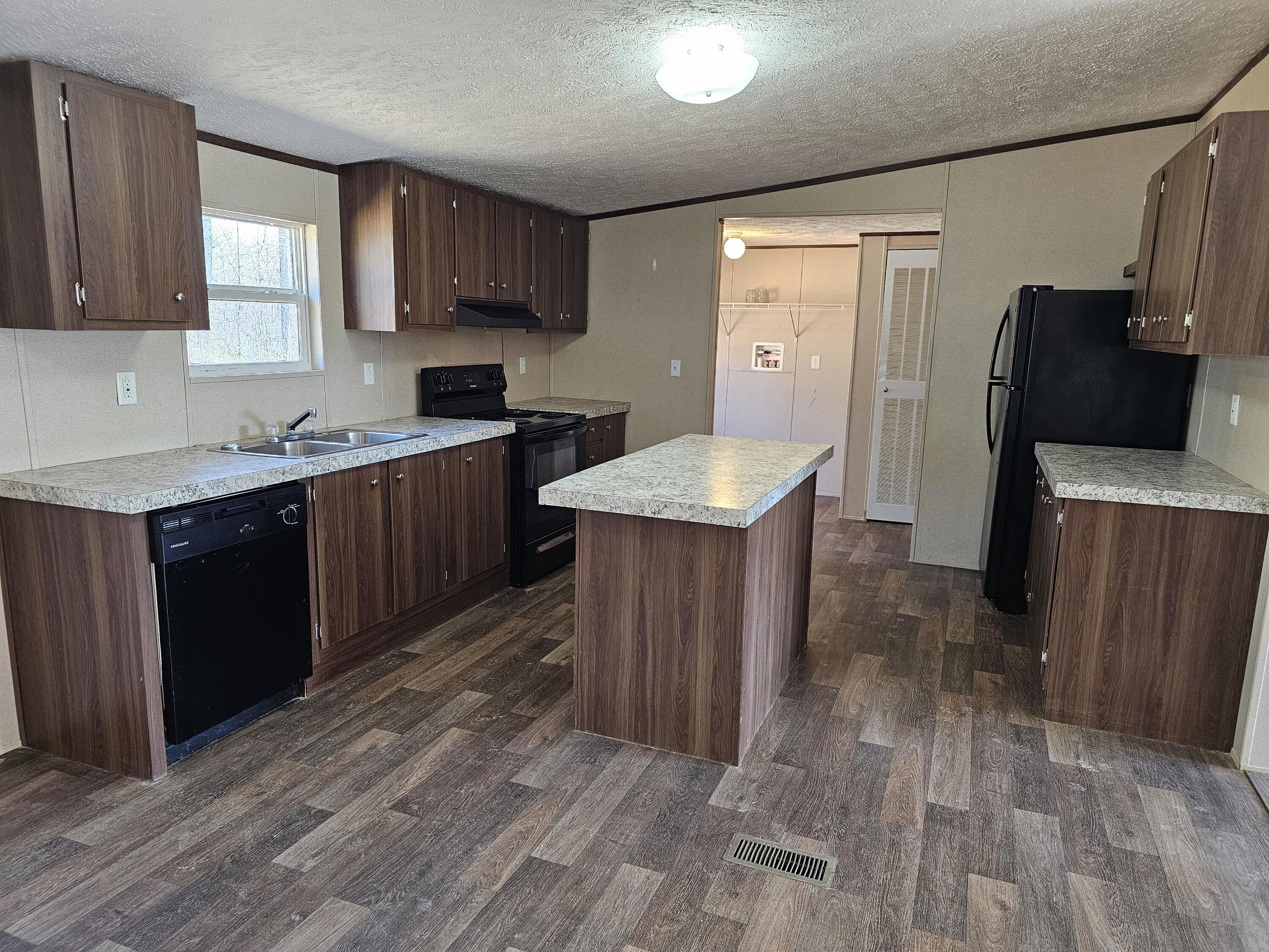 10866 Red Bird Road Williamsburg, KY 40769 - Photo 16 of 40 1000037194