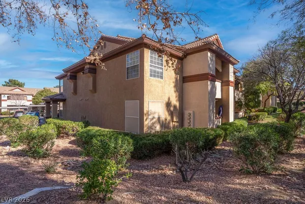 $1,400 | 231 West Horizon Ridge Parkway, Unit 917, Henderson, NV 89012