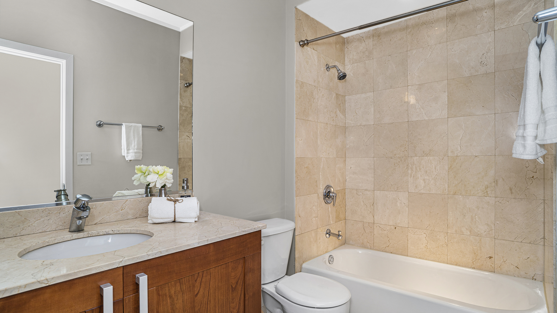 744 North Clark Street, Unit 505 Chicago, IL 60654 - Photo 15 of 18