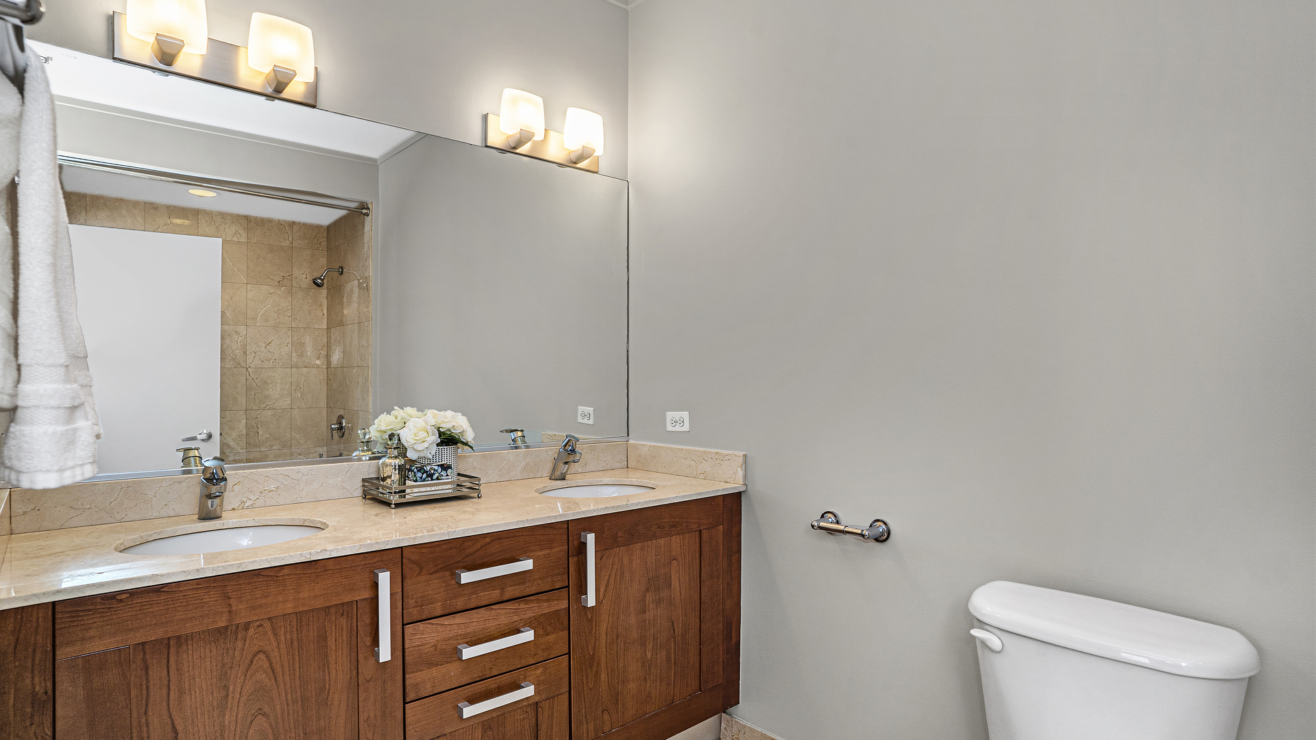 744 North Clark Street, Unit 505 Chicago, IL 60654 - Photo 16 of 18