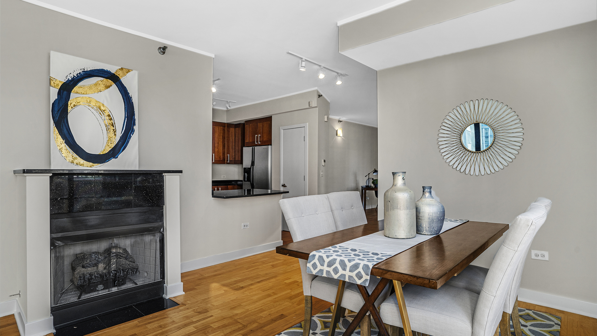 744 North Clark Street, Unit 505 Chicago, IL 60654 - Photo 6 of 18