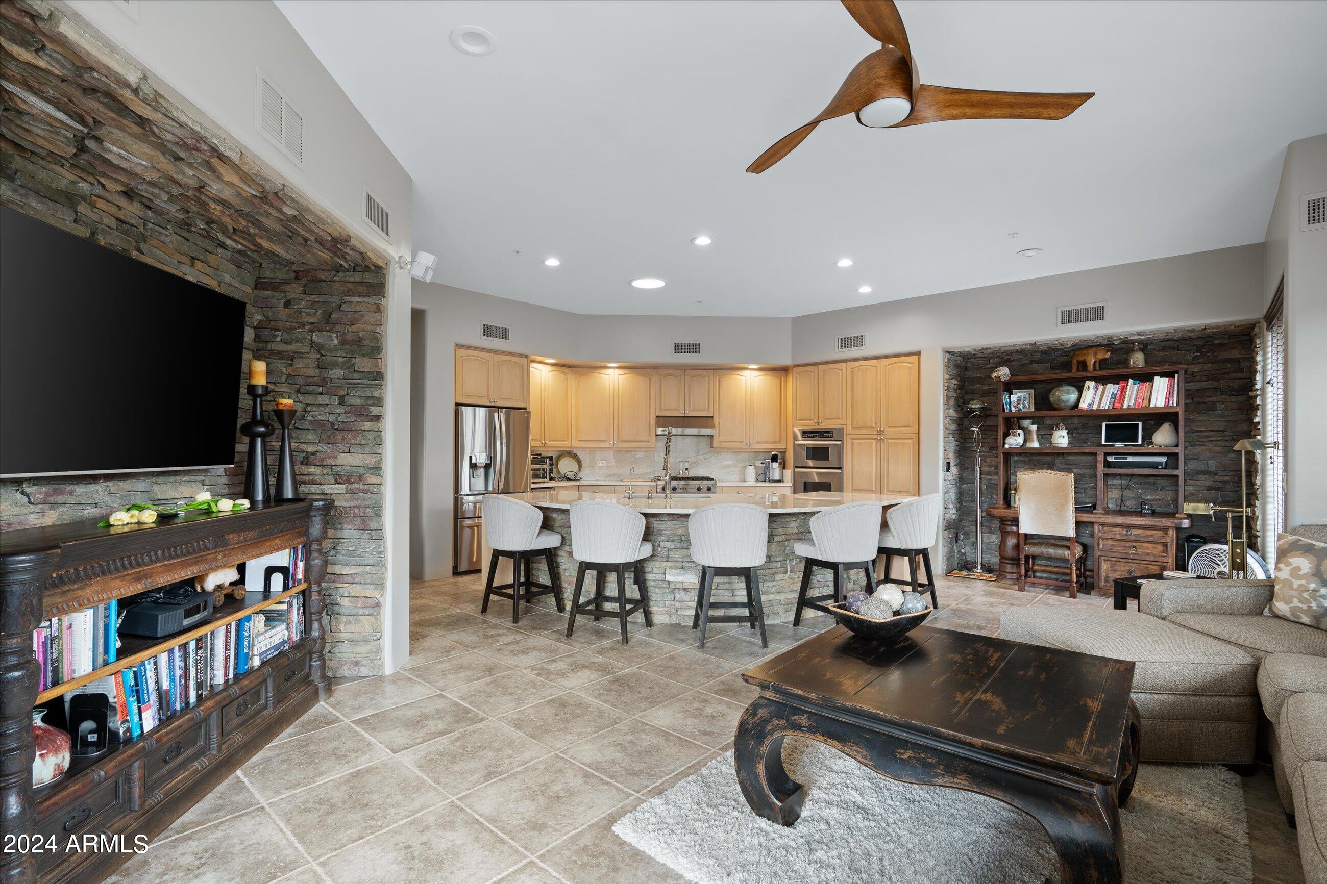 10397 East Loving Tree Lane Scottsdale, AZ 85262 - Photo 14 of 31 13-10397 E Loving Tree (13 of 31)