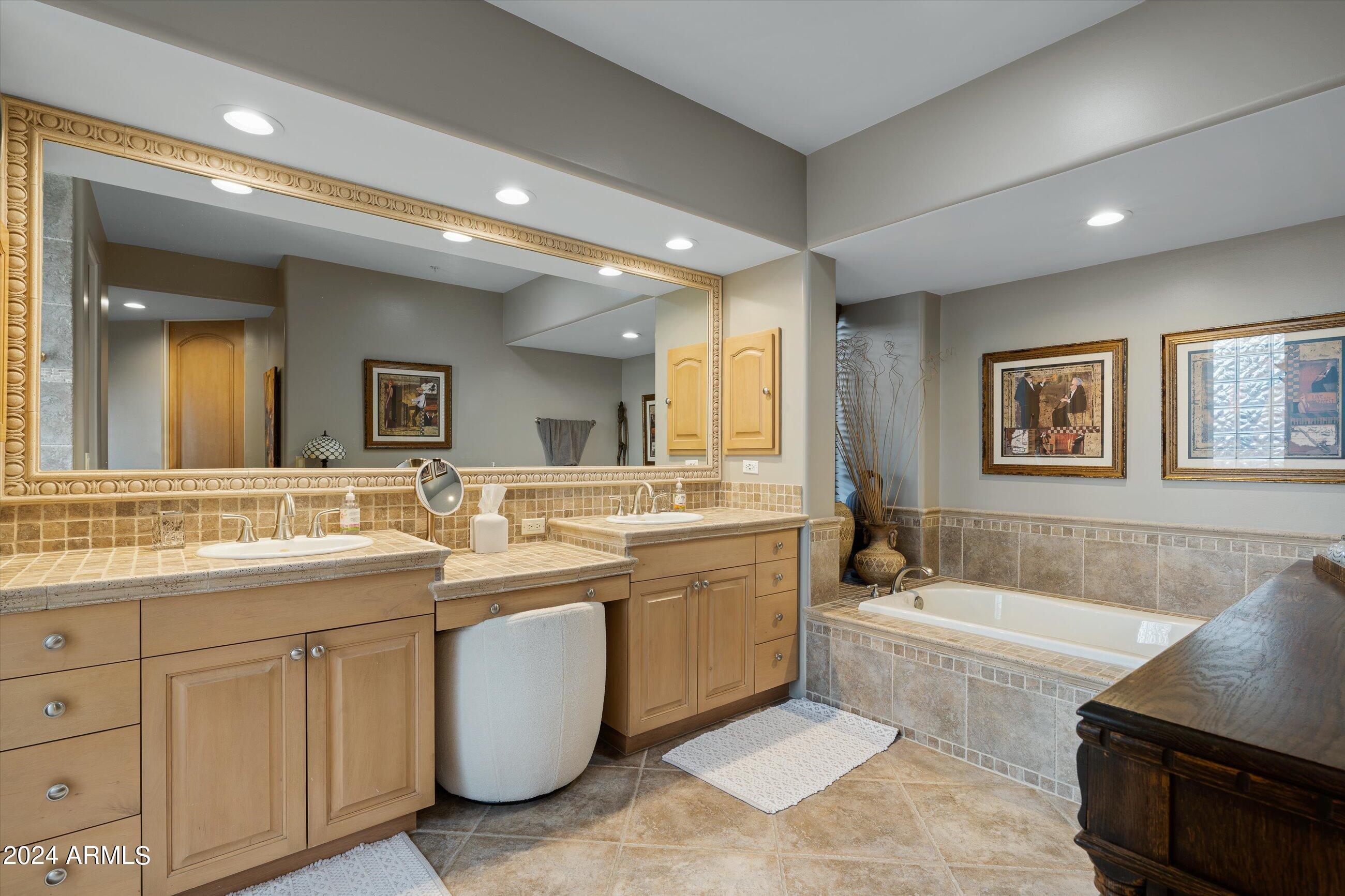 10397 East Loving Tree Lane Scottsdale, AZ 85262 - Photo 19 of 31 18-10397 E Loving Tree (18 of 31)