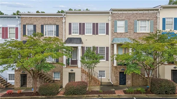 $535,000 | 997 Pearl Point Northeast, Sandy Springs, GA 30328