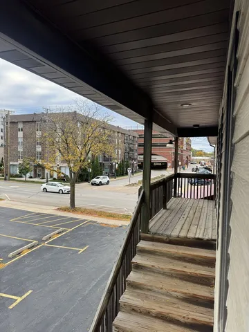$2,450 | 5145 Washington Street, Unit 2, Downers Grove, IL 60515