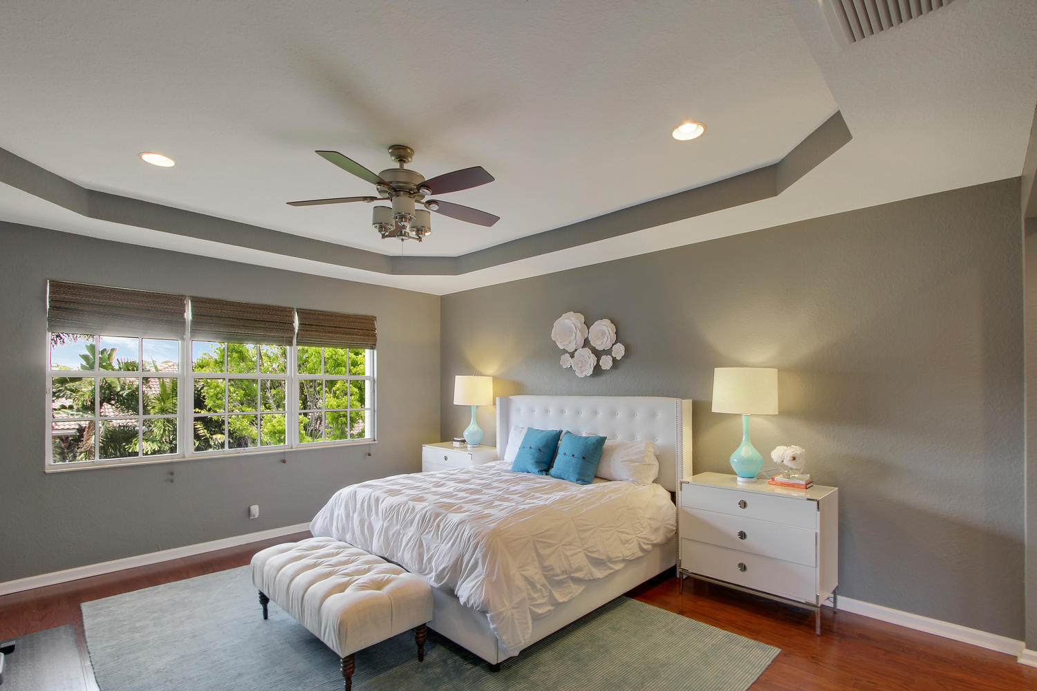 107 Via Azurra Jupiter, FL 33458 - Photo 12 of 23 107 Via Azurra Jupiter FL-large-013-13-M