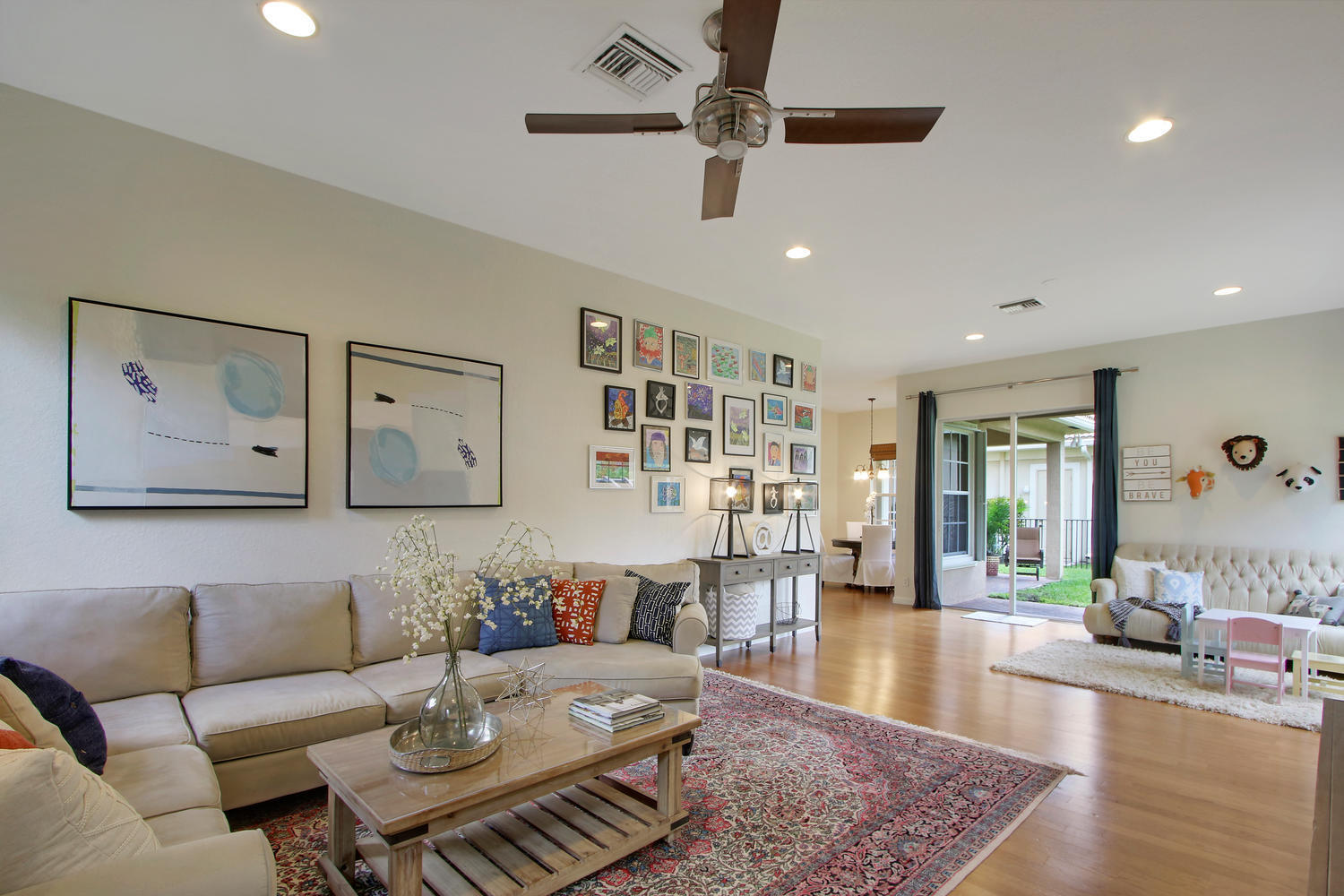 107 Via Azurra Jupiter, FL 33458 - Photo 10 of 23 107 Via Azurra Jupiter FL-large-011-20-F