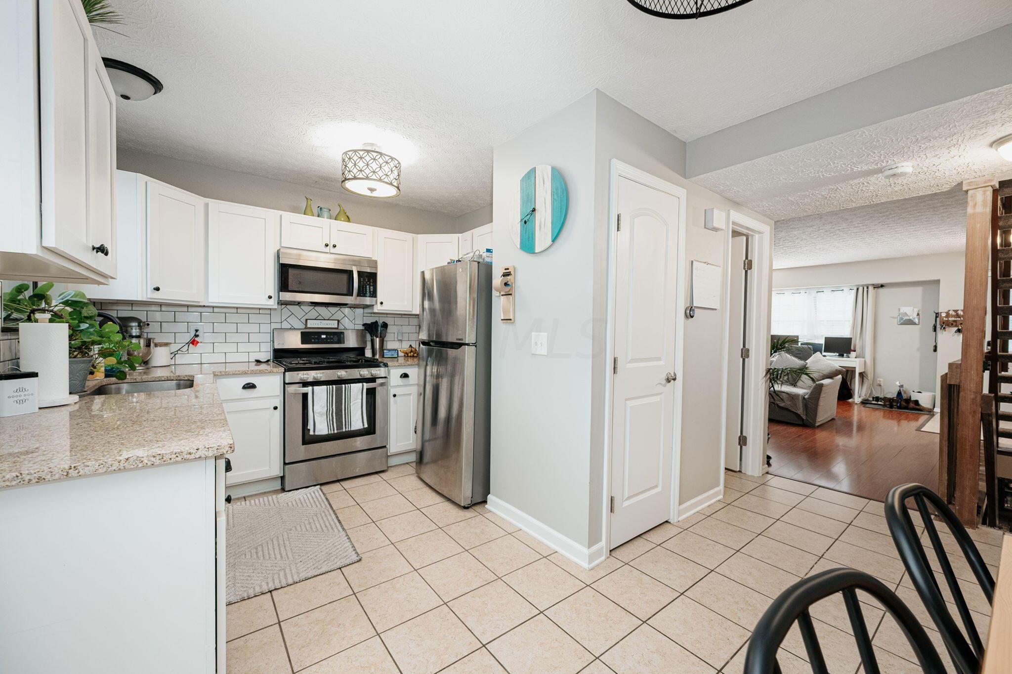 8176 Rochester Way, Unit 23B Westerville, OH 43081 - Photo 10 of 32 10-web-or-mls-8176 rochester way 23b wes