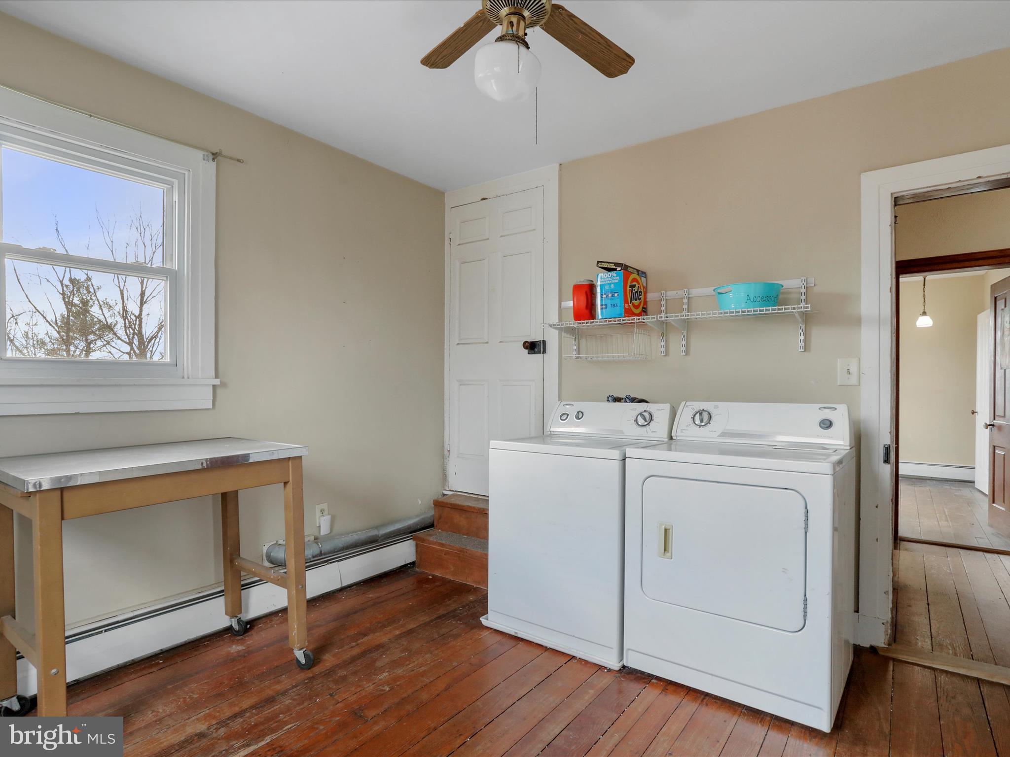 35 Middle Street Taneytown, MD 21787 - Photo 23 of 41 a utility room with dryer and washer