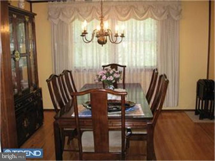 1050 Orchid Road Warminster, PA 18974 - Photo 3 of 12 Gallery Image 3