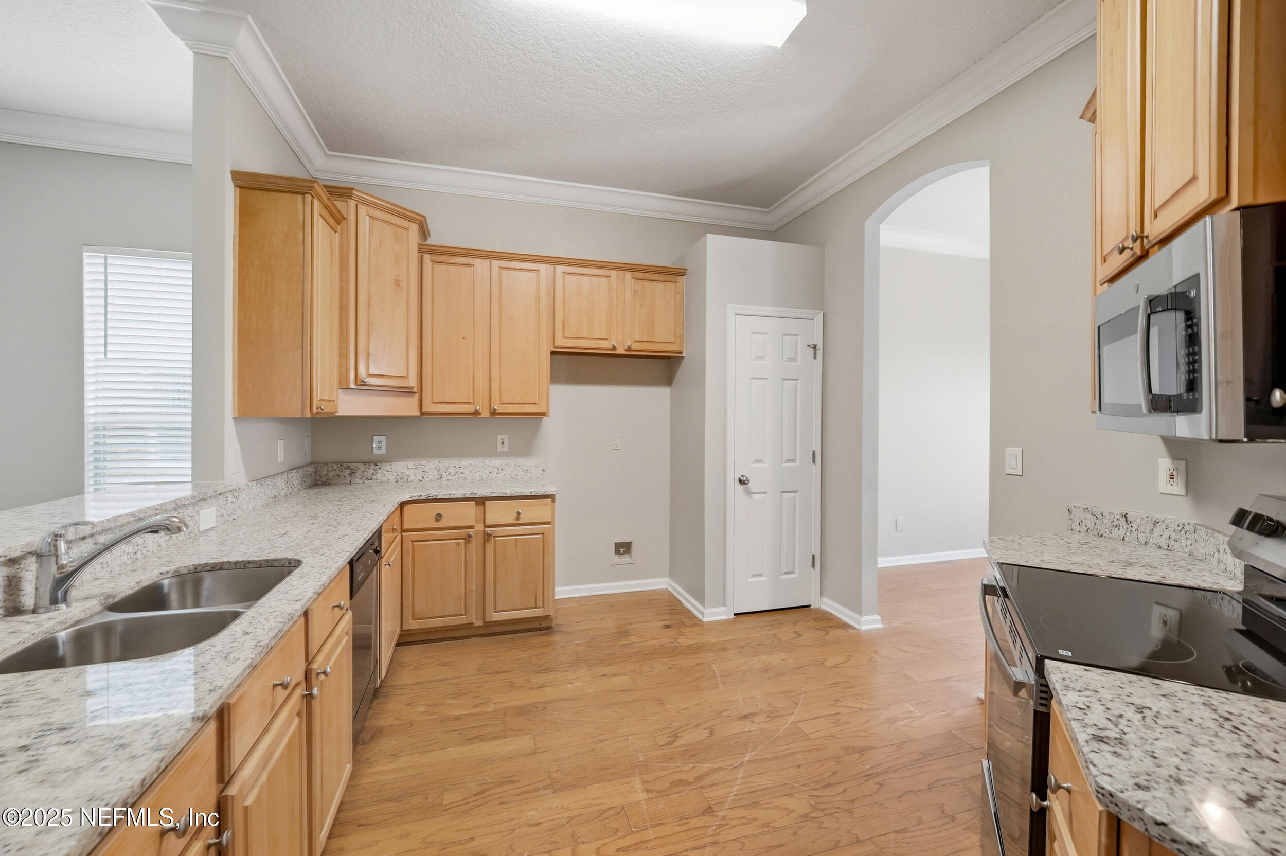 1740 Keswick Road St. Augustine, FL 32084 - Photo 8 of 35 8_Kitchen