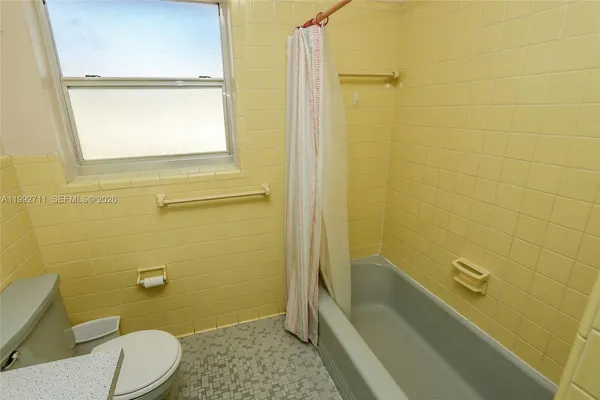 $2,000 | 1250 South Alhambra Circle, Unit 12A, Coral Gables, FL 33146