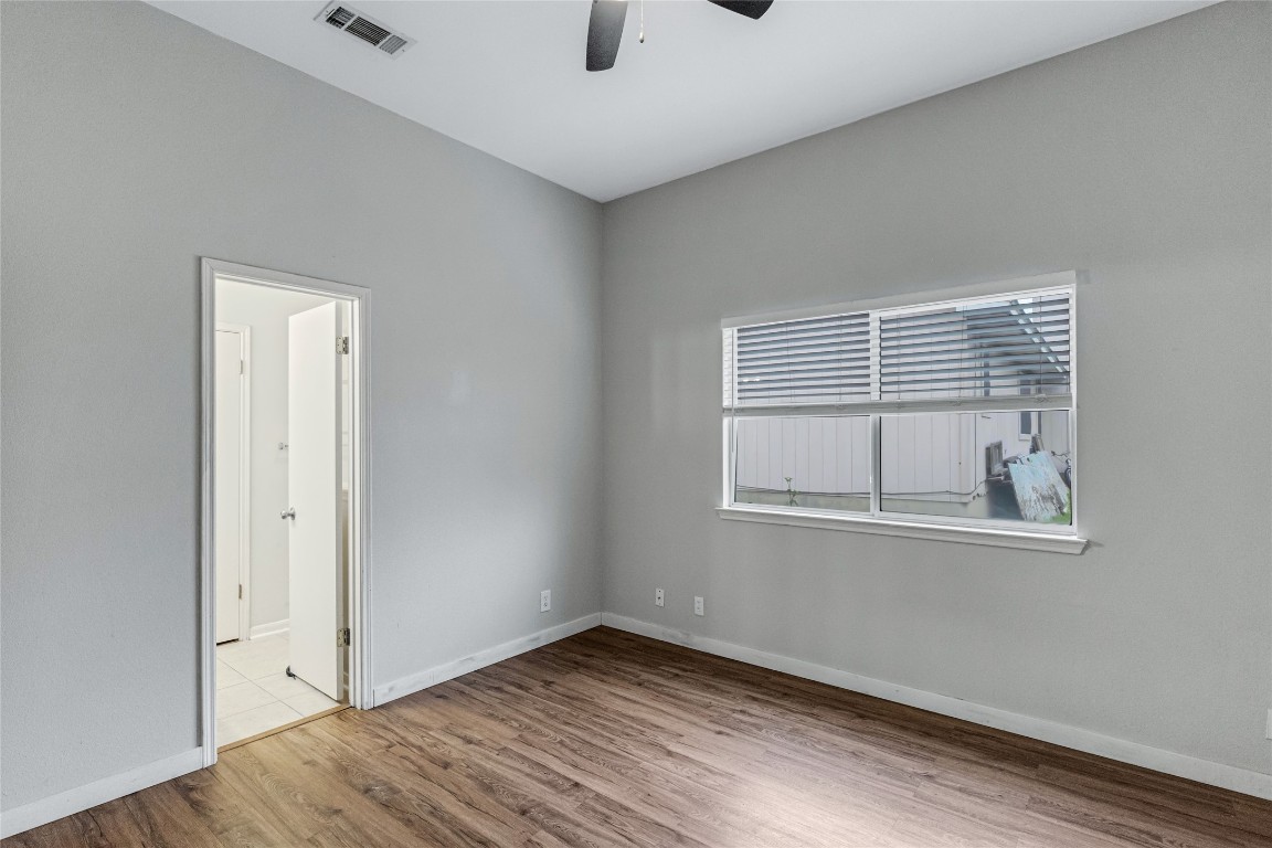 313 Caladium Drive Georgetown, TX 78626 - Photo 21 of 36 an empty room with a window