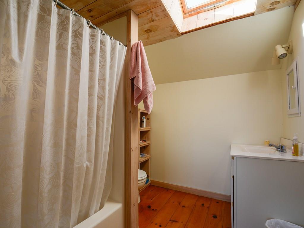 49 Atlantic Road Swans Island, ME 04685 - Photo 25 of 33 Upstairs Full Bath.