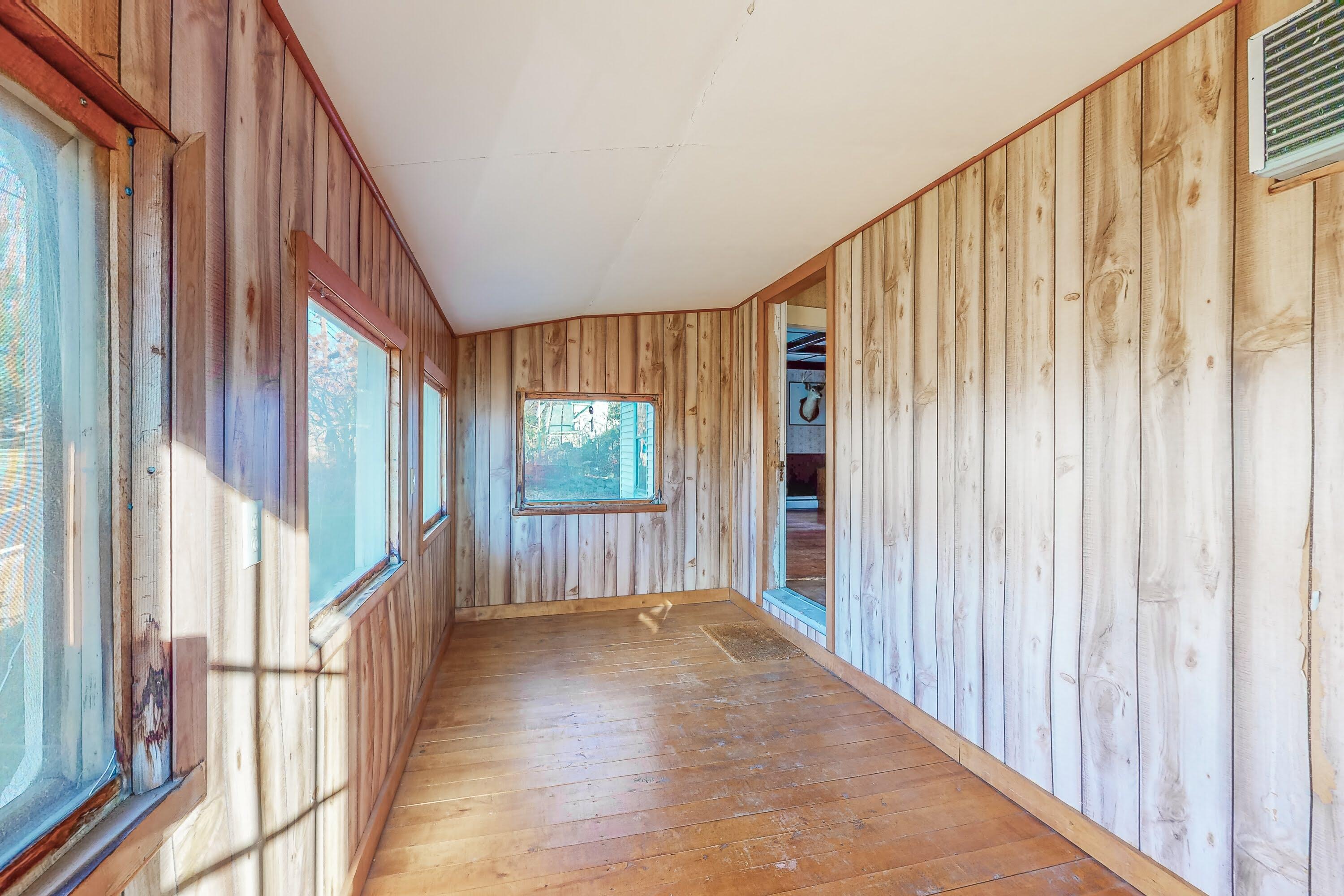 916 Bremen Road Waldoboro, ME 04572 - Photo 13 of 34 916 Bremen Road_106