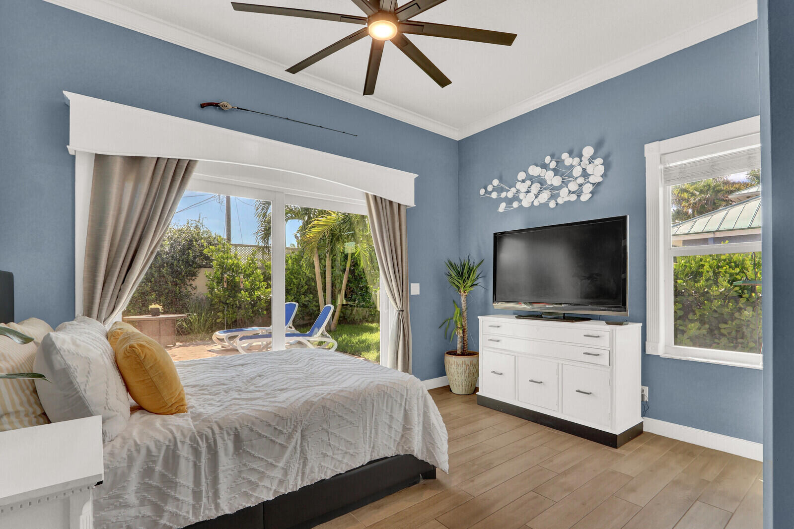 119 Faith Way Jupiter, FL 33458 - Photo 30 of 41 Guest bedroom