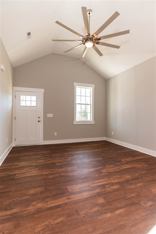 407 Green Roxboro Nc 27573 Roxboro, NC 27573 - Photo 7 of 18 Photo 7
