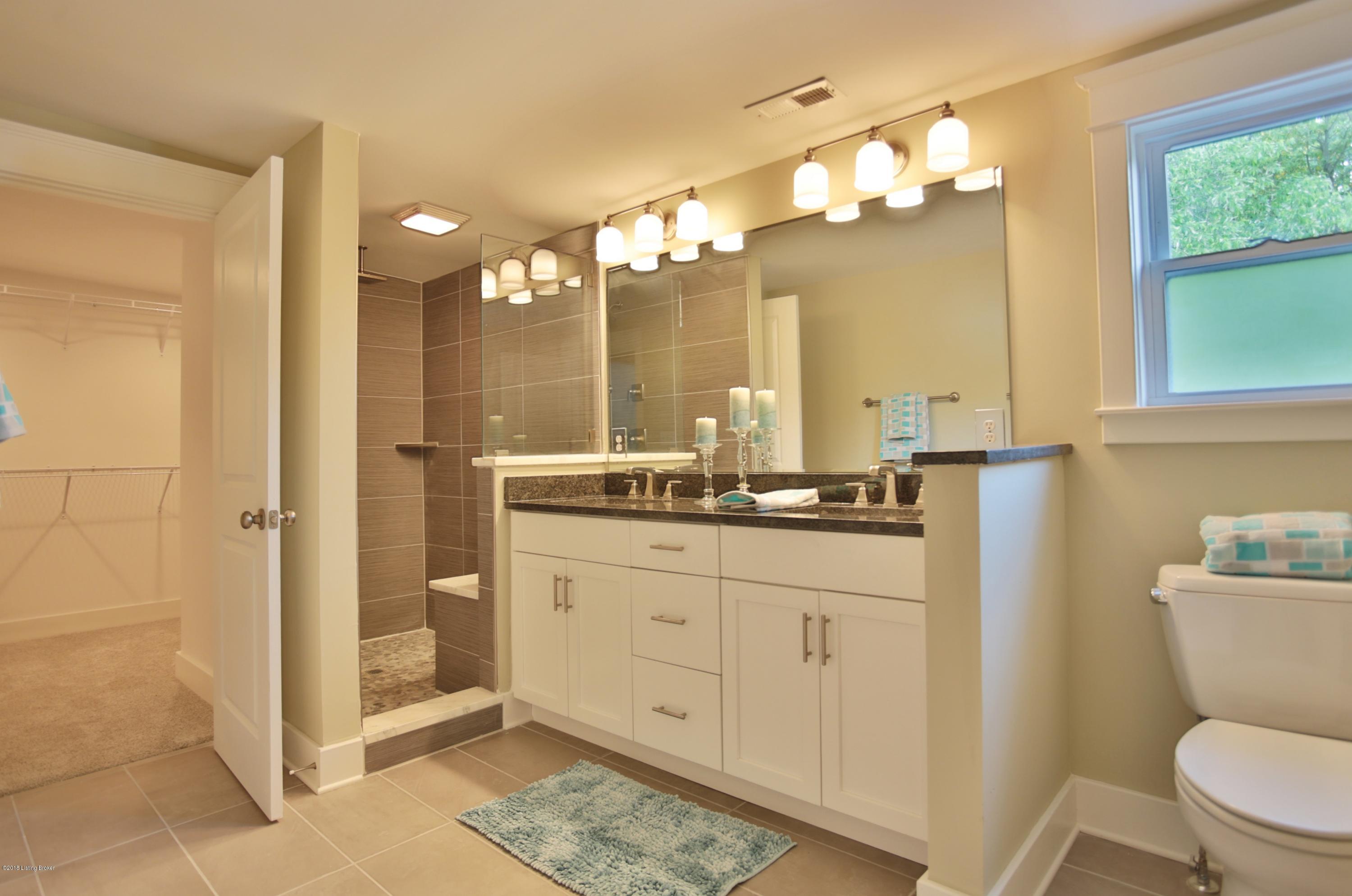 218 Hemingway Road Louisville, KY 40207 - Photo 23 of 52 23