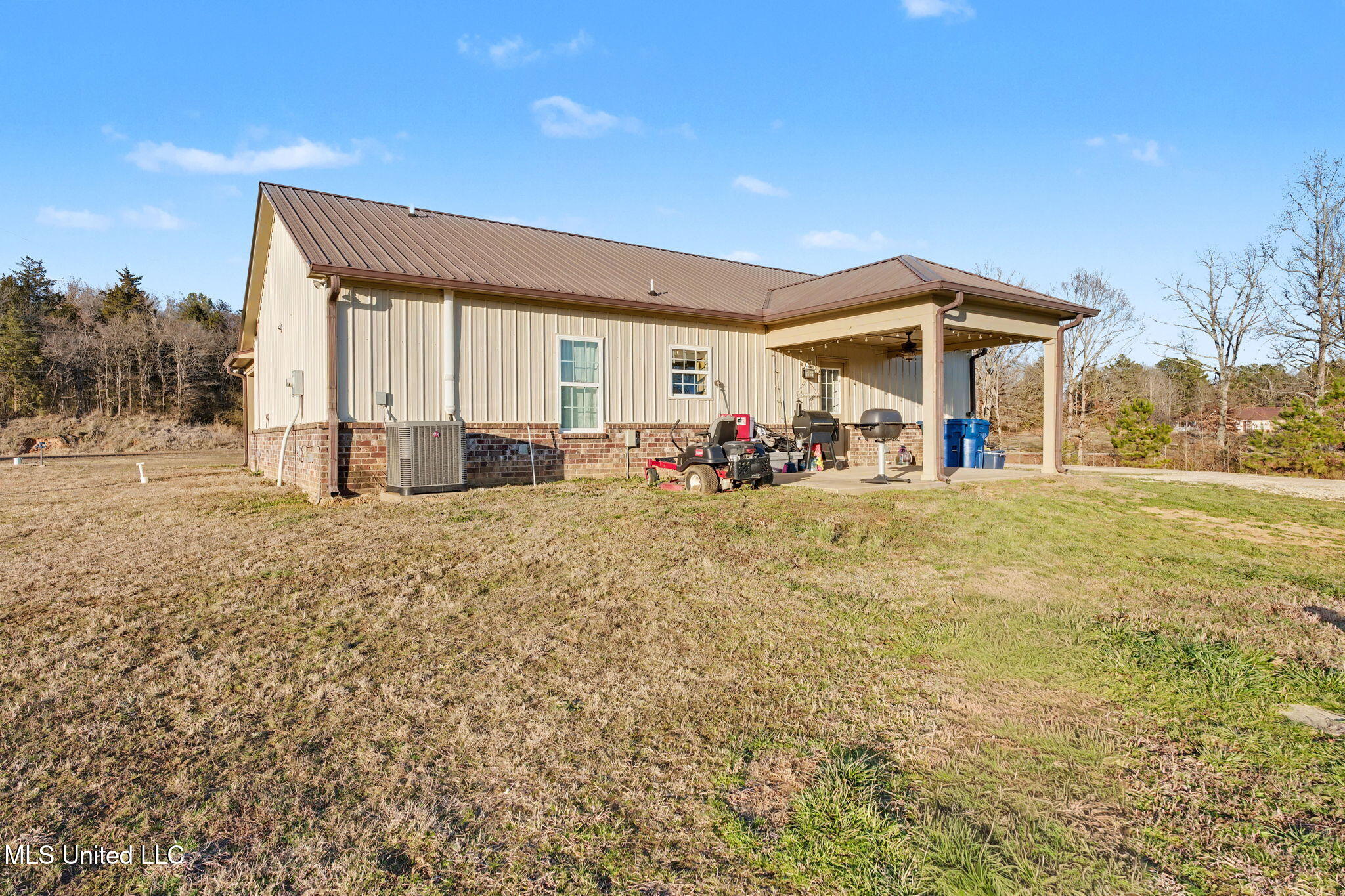 14999 Fairview Road Byhalia, MS 38611 - Photo 25 of 31 25-web-or-mls-14999 Fairview-24