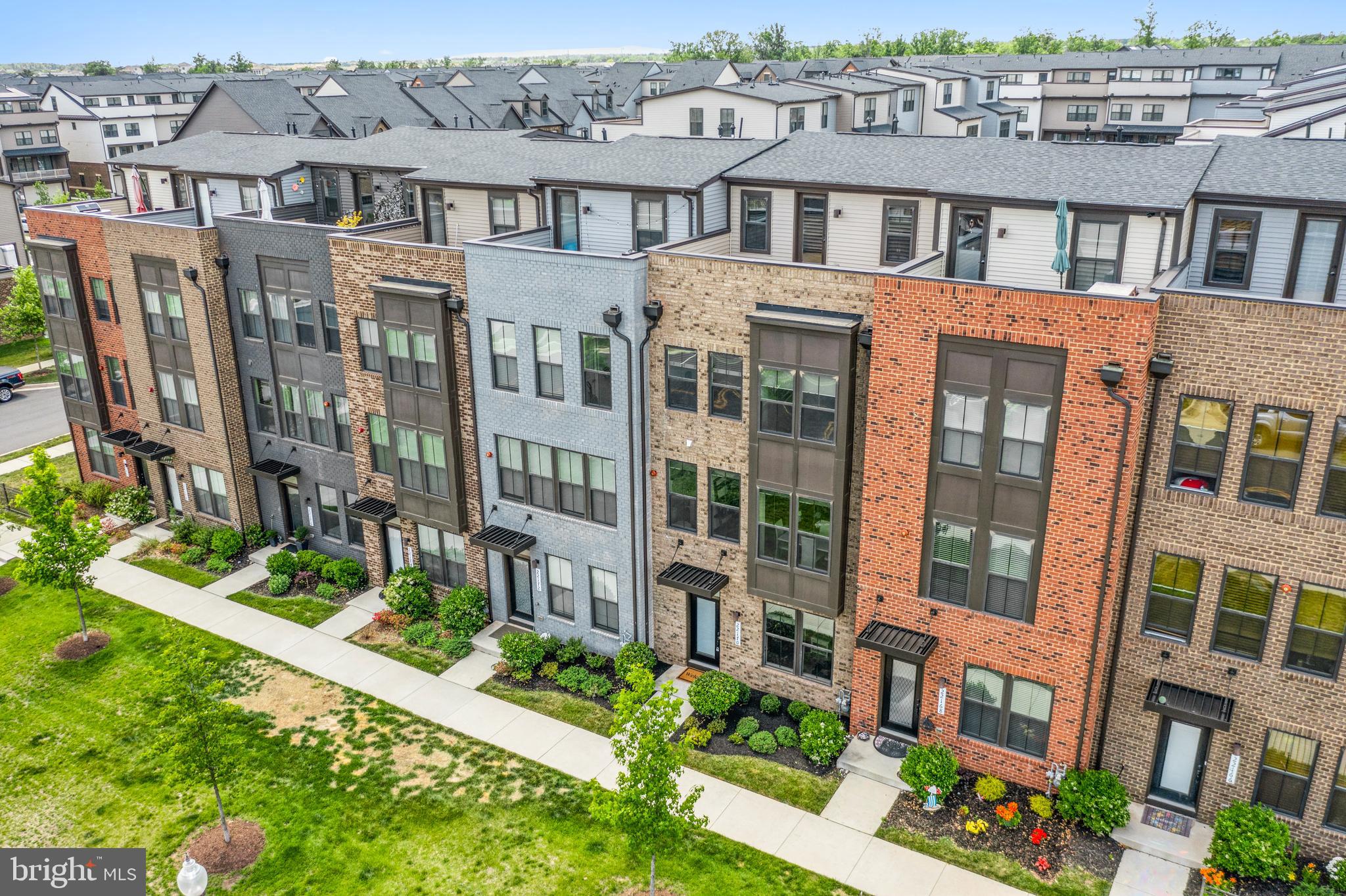 22170 Maple Tree Terrace Ashburn, VA 20148 - Photo 32 of 45 4 BR, 4 Baths, 2 Car Garage, Loaded with Upgrades