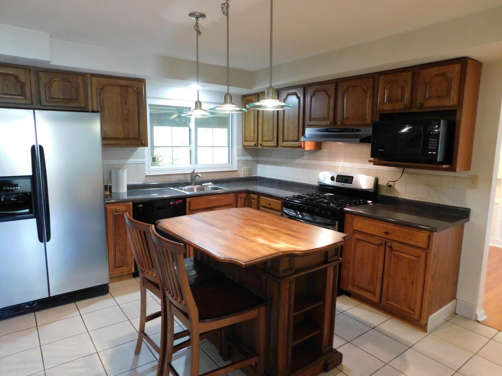1975 Jervis Road Columbus, OH 43221 - Photo 4 of 8