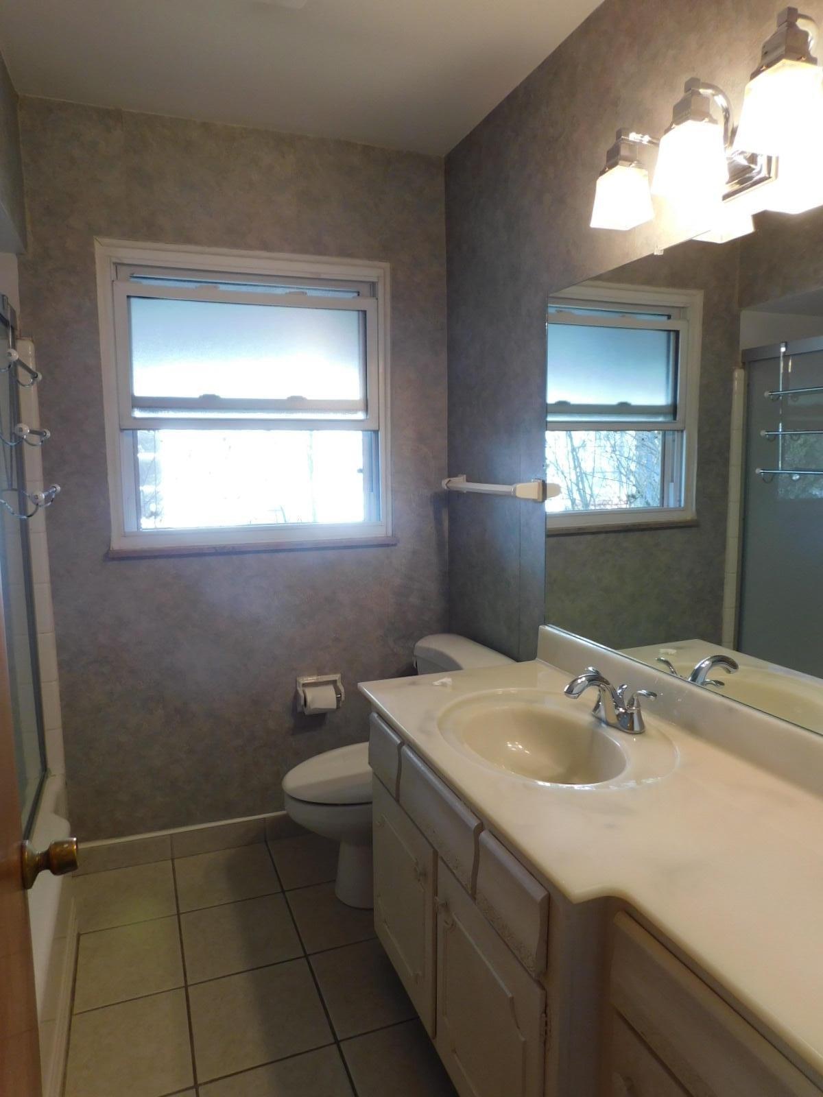 1975 Jervis Road Columbus, OH 43221 - Photo 7 of 8