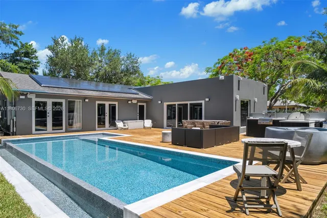 $1,699,000 | 5943 Southwest 62nd Street, South Miami, FL 33143
