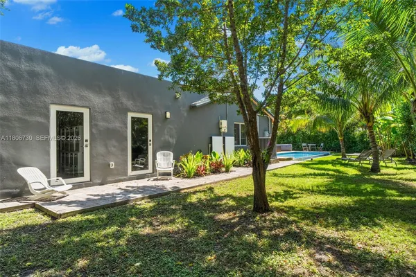 $1,675,000 | 5943 Southwest 62nd Street, South Miami, FL 33143