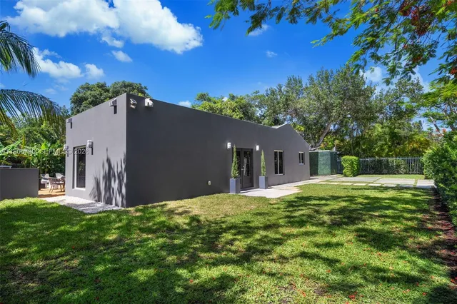 $1,699,000 | 5943 Southwest 62nd Street, South Miami, FL 33143