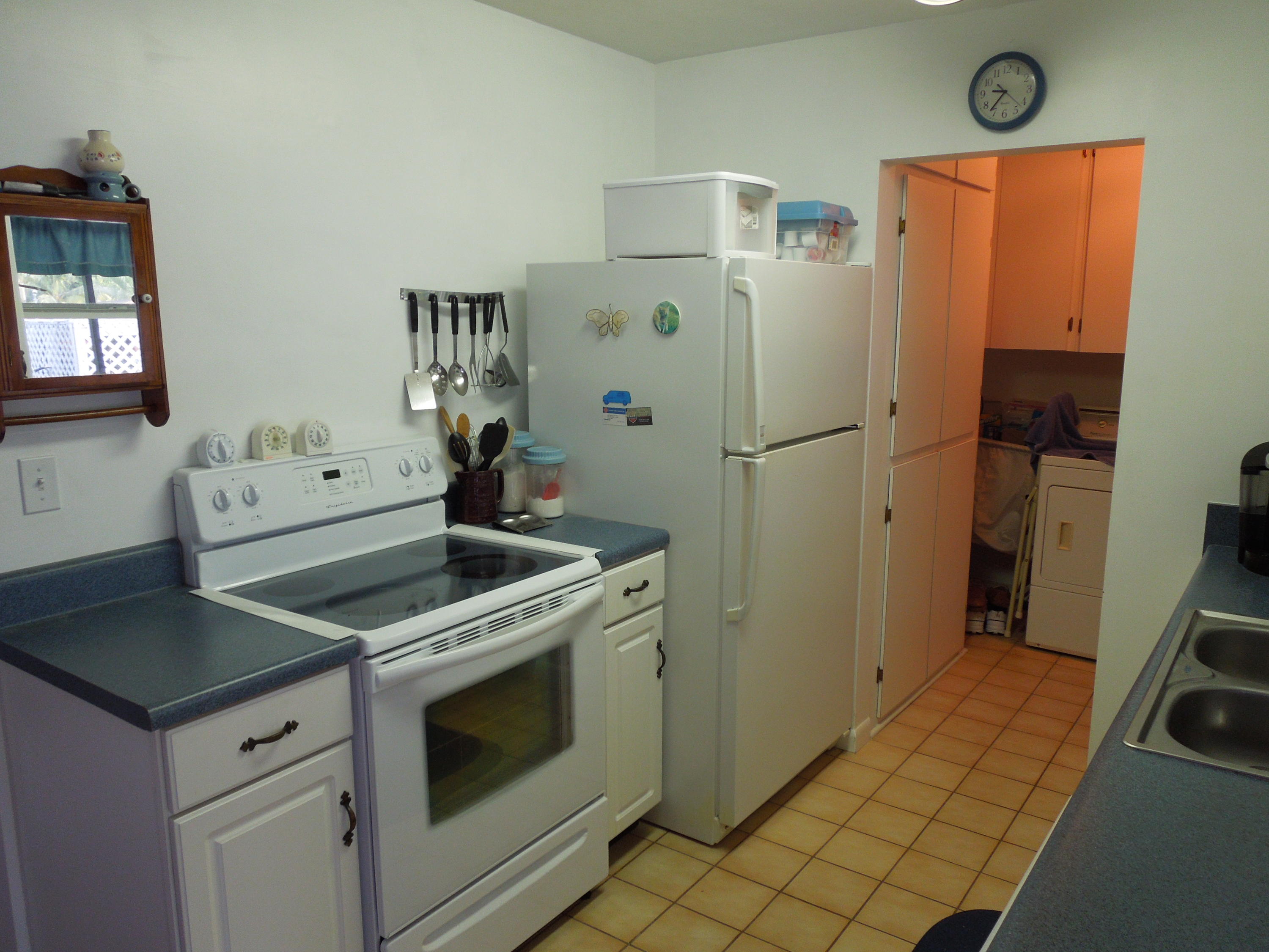 2640 Bridgeman Road West Palm Beach, FL 33409 - Photo 6 of 17 006