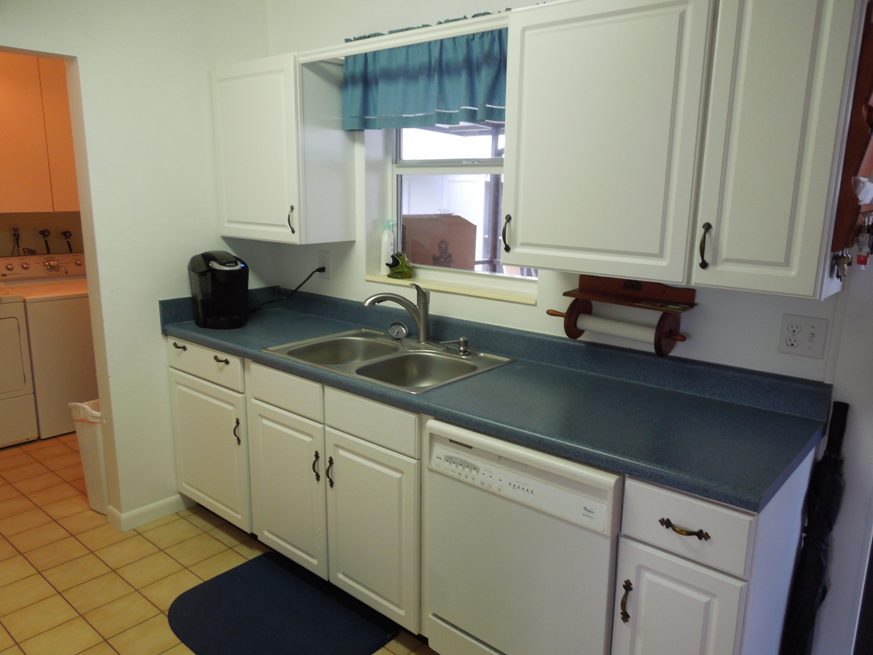 2640 Bridgeman Road West Palm Beach, FL 33409 - Photo 7 of 17 007