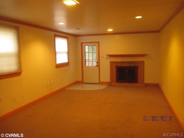 7903 Lycoming Road Henrico, VA 23229 - Photo 9 of 10 Living Room