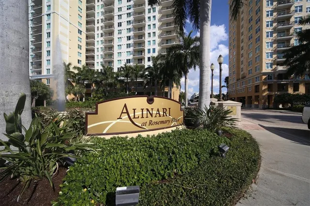 a view of a multi story building