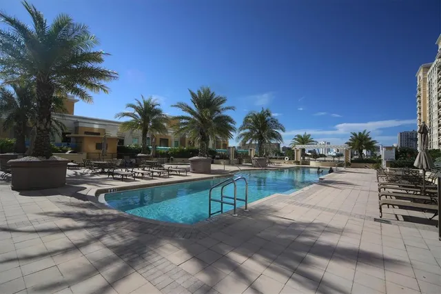 walk in balcony with outdoor space
