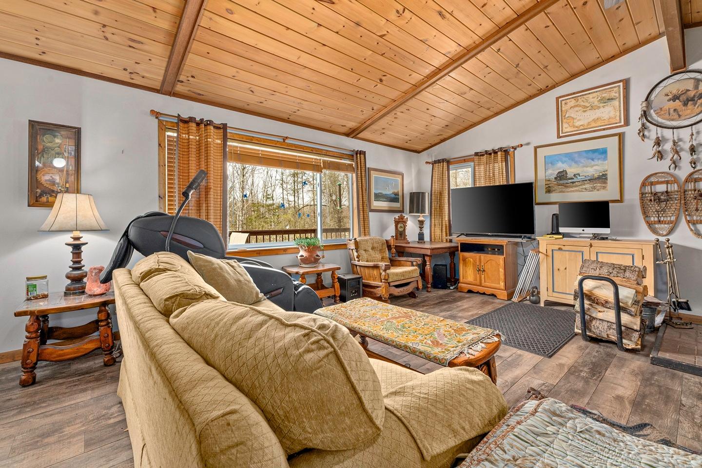 11875 Thoma Drive Presque Isle, WI 54557 - Photo 18 of 49 Gallery Image 18