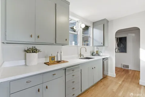 $899,000 | 451 Huron Avenue, San Francisco, CA 94112