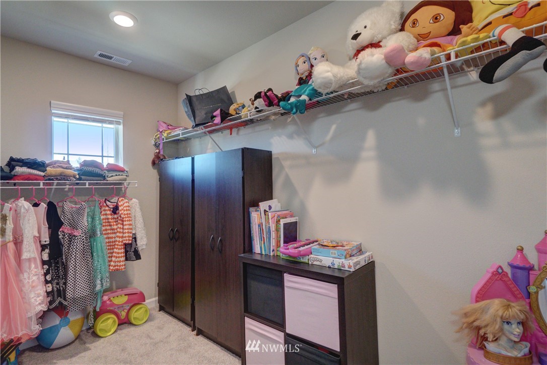 18704 40th Avenue Southeast Bothell, WA 98012 - Photo 16 of 25 Gallery Image 16