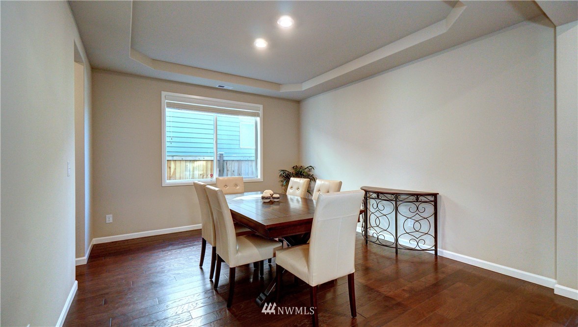 18704 40th Avenue Southeast Bothell, WA 98012 - Photo 7 of 25 Gallery Image 7