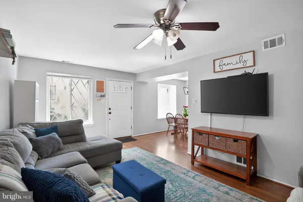 $224,900 | 5200 Hilltop Drive, Unit 470, Brookhaven, PA 19015