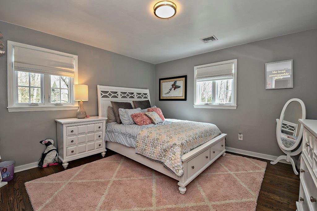 1004 Elmhurst Road Pittsburgh, PA 15215 - Photo 17 of 25 Gallery Image 17