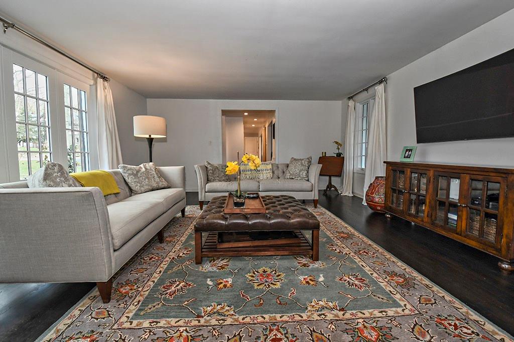 1004 Elmhurst Road Pittsburgh, PA 15215 - Photo 4 of 25 Gallery Image 4