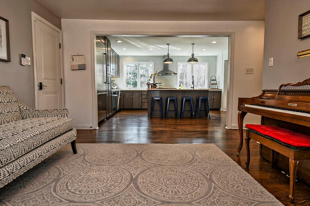 1004 Elmhurst Road Pittsburgh, PA 15215 - Photo 10 of 25 Gallery Image 10