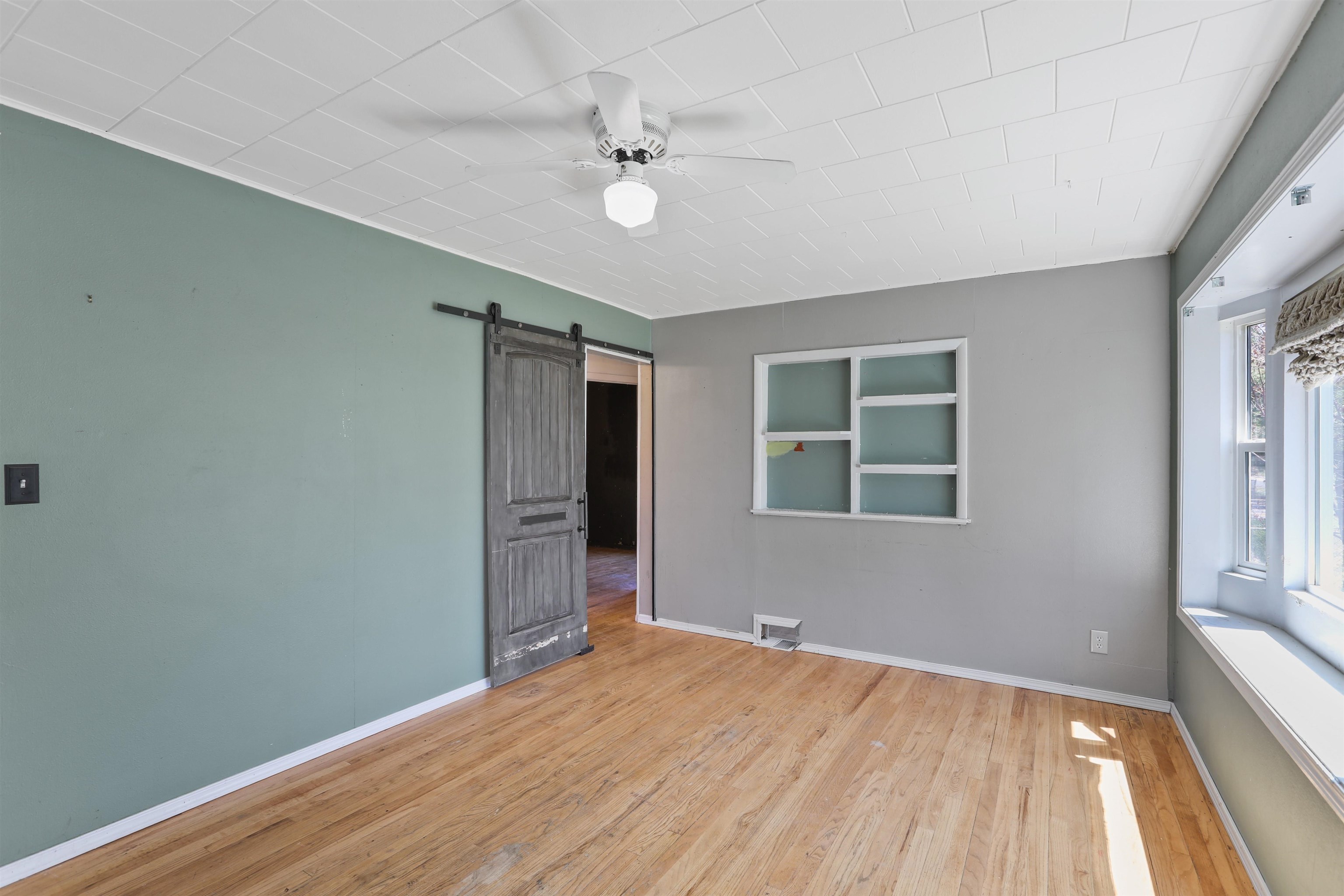 923 East Nebraska Avenue Spokane, WA 99208 - Photo 9 of 25