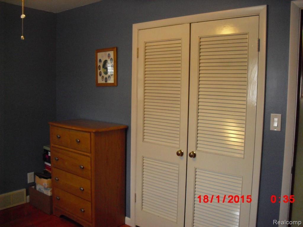 3227 Rome Avenue Warren, MI 48091 - Photo 42 of 65 Rome & Winchester 044 - Copy (2).jpg