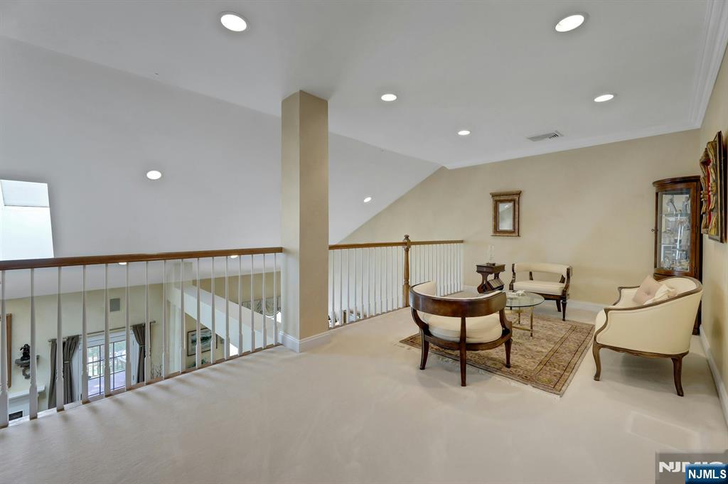 278 Hampshire Ridge, Unit 278 Park Ridge, NJ 07656 - Photo 22 of 45