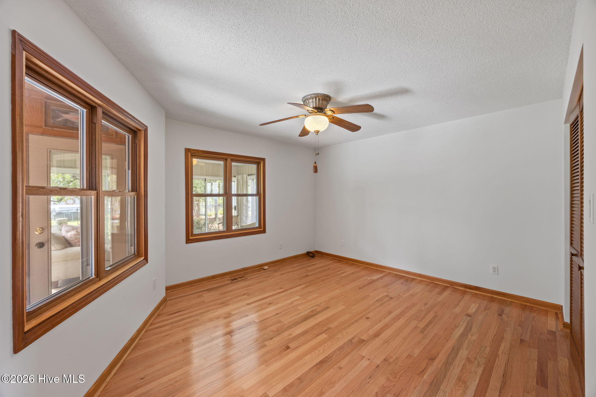106 Whittaker Point Road Oriental, NC 28571 - Photo 16 of 46 28-web-or-mls-0C0A0085