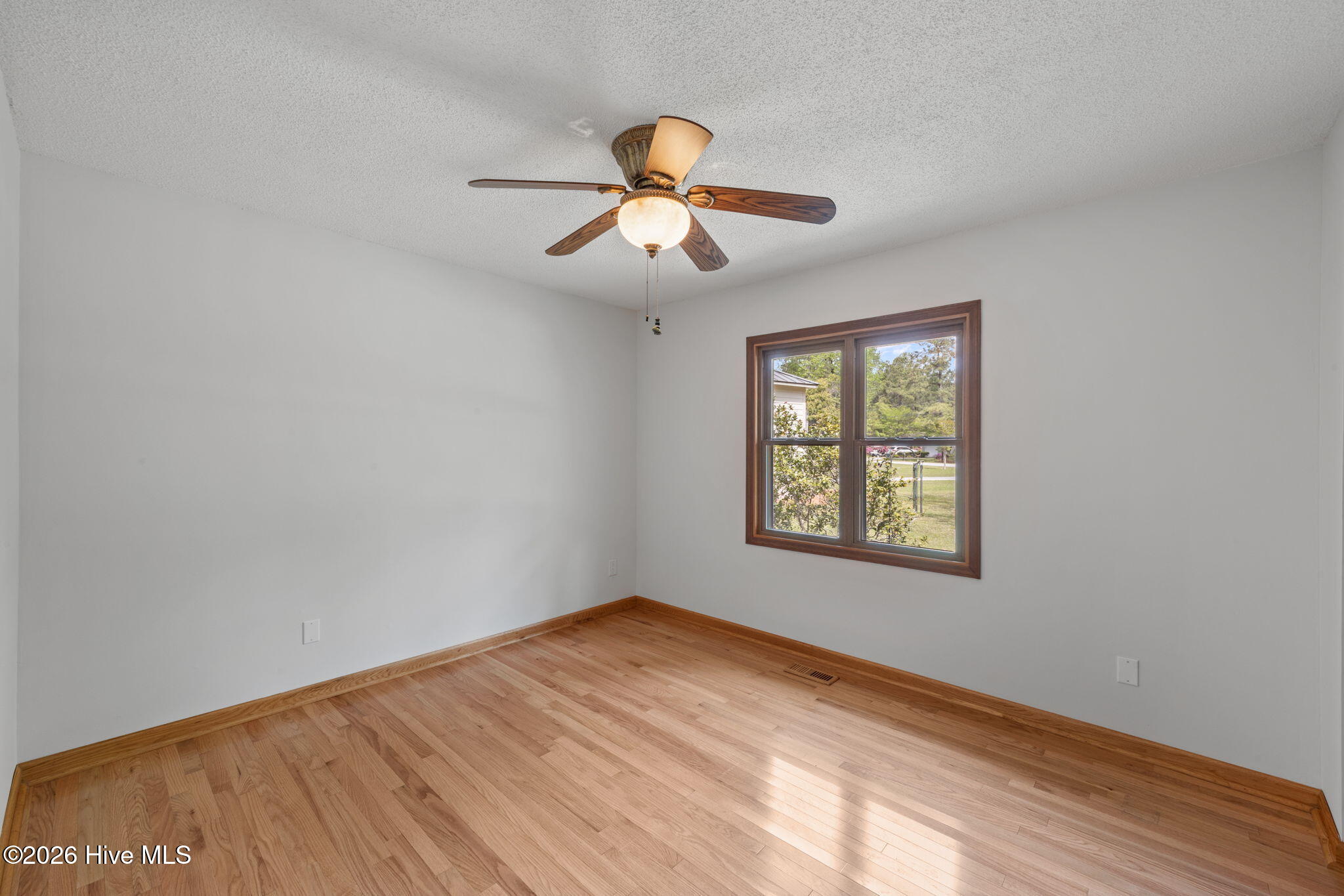 106 Whittaker Point Road Oriental, NC 28571 - Photo 19 of 46 25-web-or-mls-0C0A0073