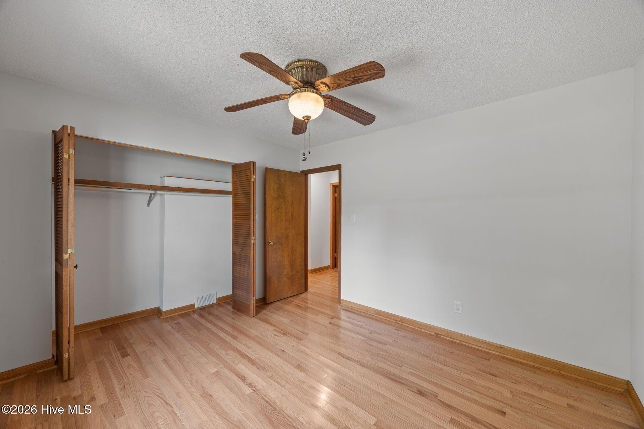 106 Whittaker Point Road Oriental, NC 28571 - Photo 20 of 46 26-web-or-mls-0C0A0079