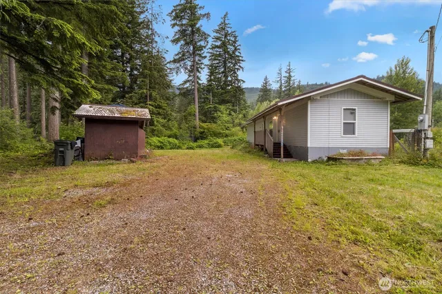 $244,900 | 8363 Holly Lane, Maple Falls, WA 98266